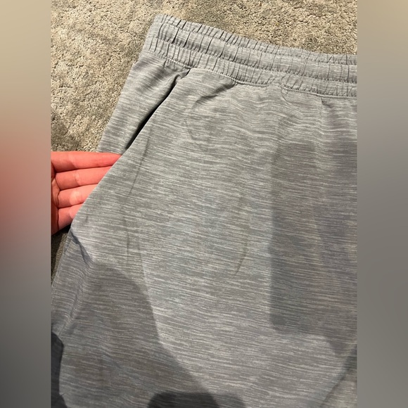 Lululemon Men’s Lined Short - Picture 12 of 12